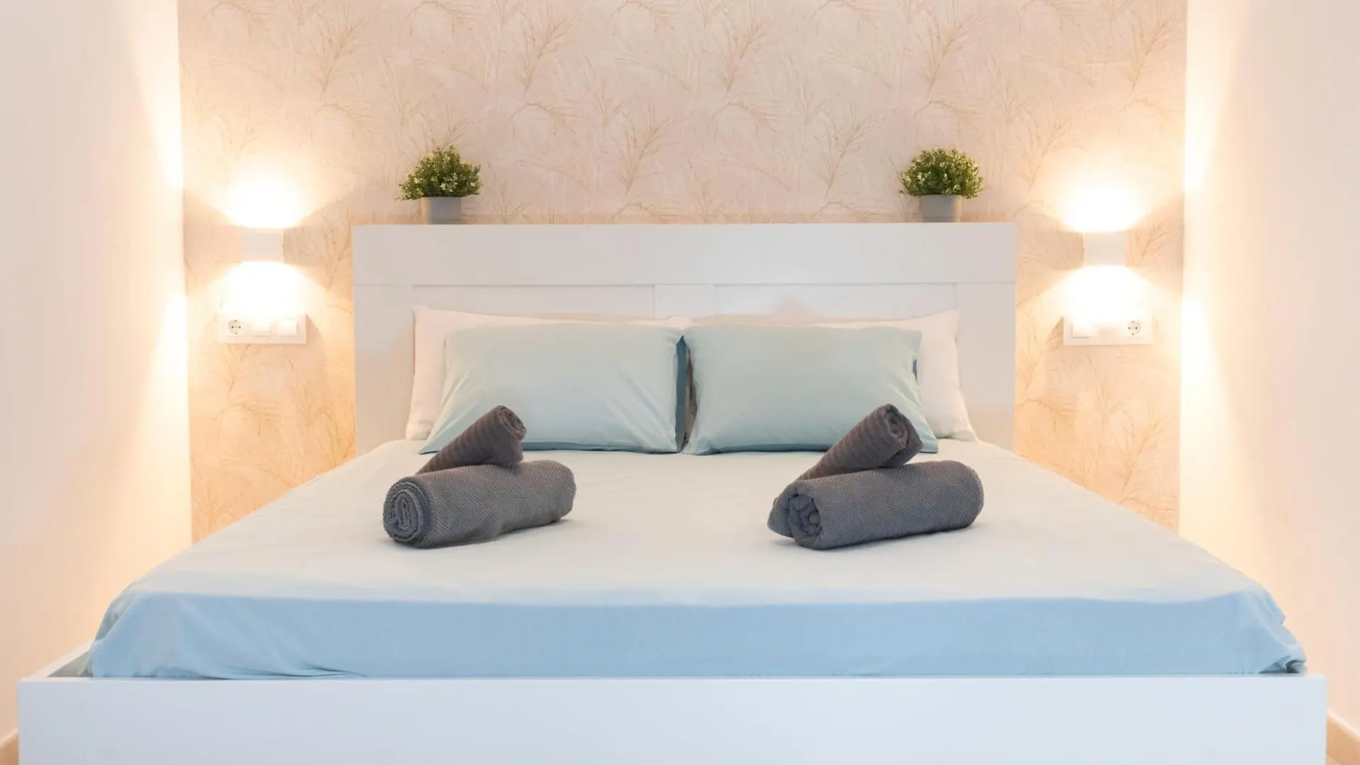 דירה סביליה Estudio Con Jacuzzi Privado En El Barrio De Triana ספרד